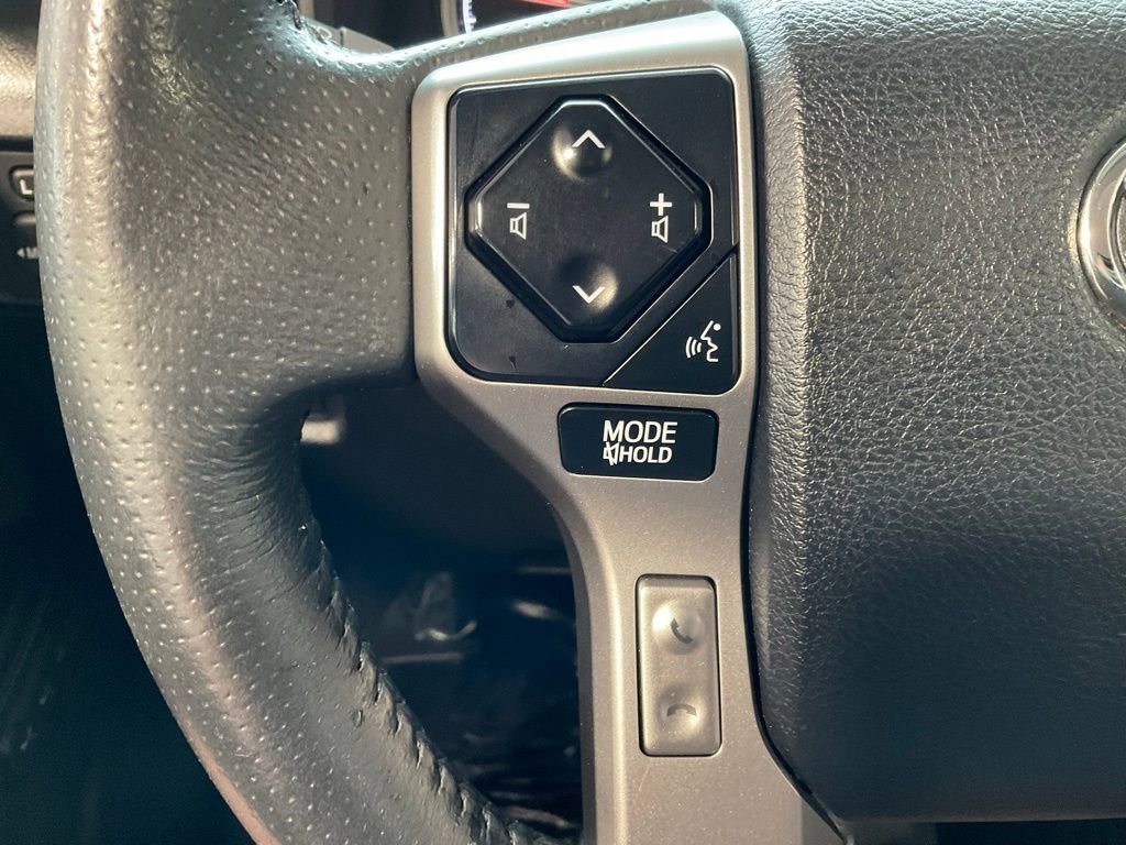 Certified 2022 Toyota 4Runner Limited AWD/4WD image 11