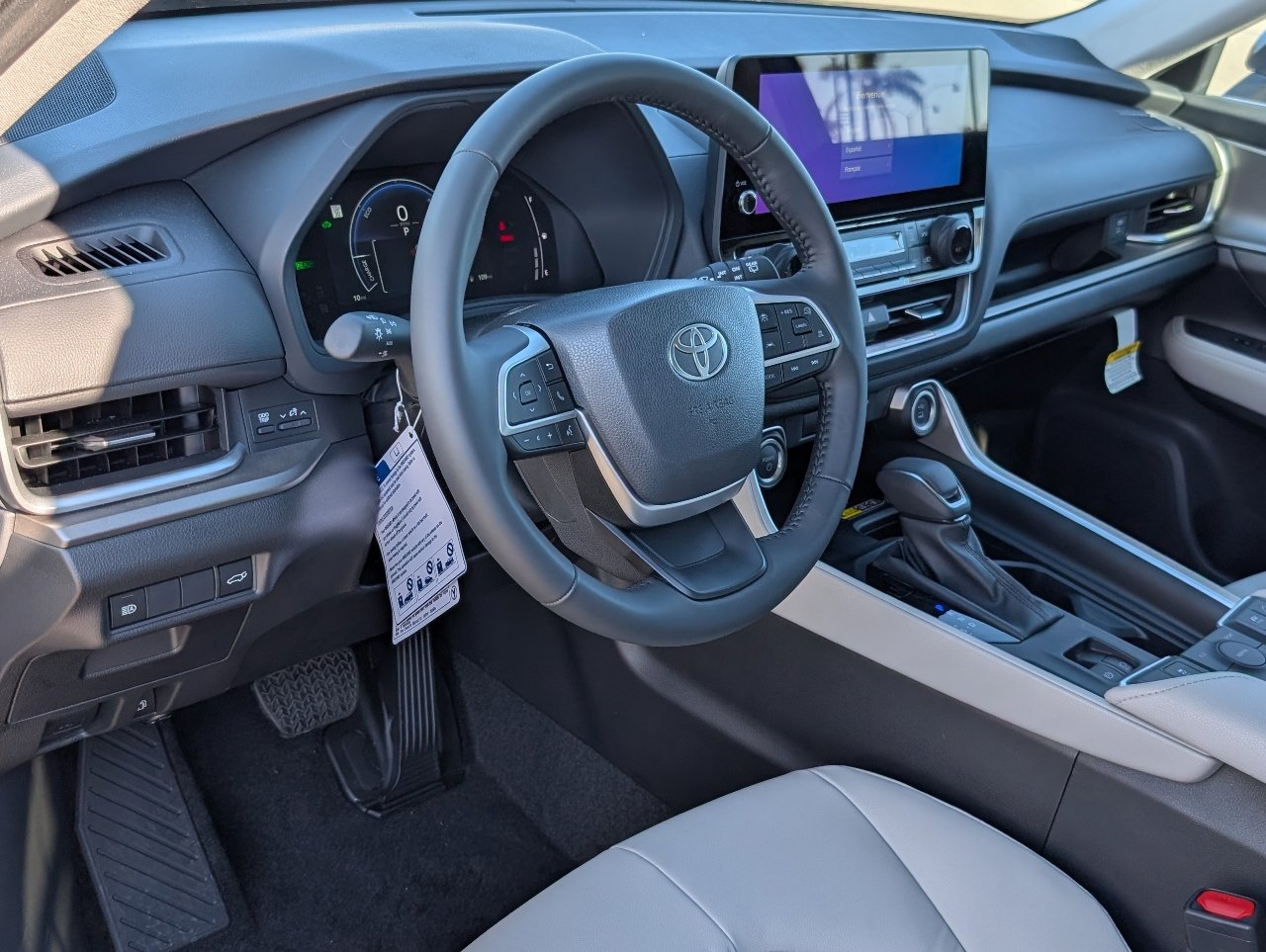 Used 2026 Toyota Grand Highlander XLE image 15