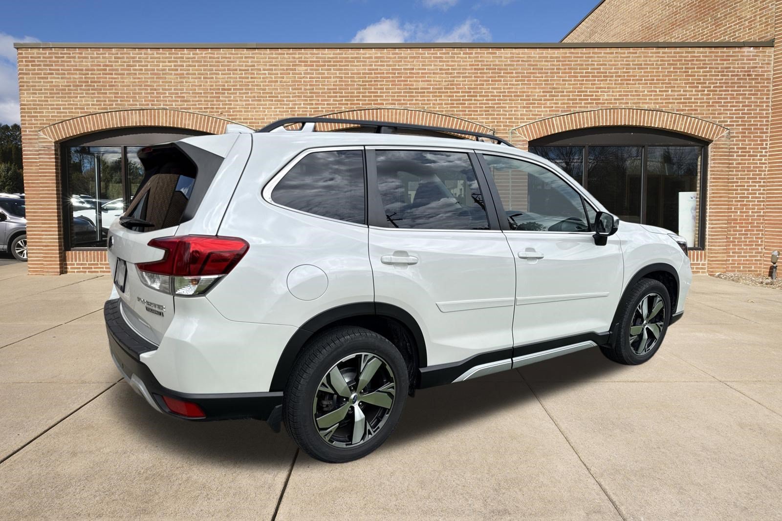 Used 2020 Subaru Forester Touring AWD/4WD image 5