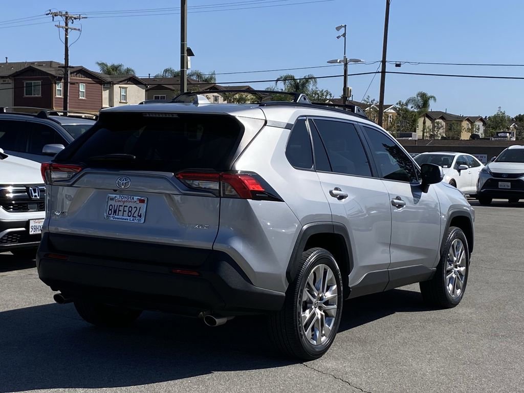 Certified 2021 Toyota RAV4 XLE Premium image 4