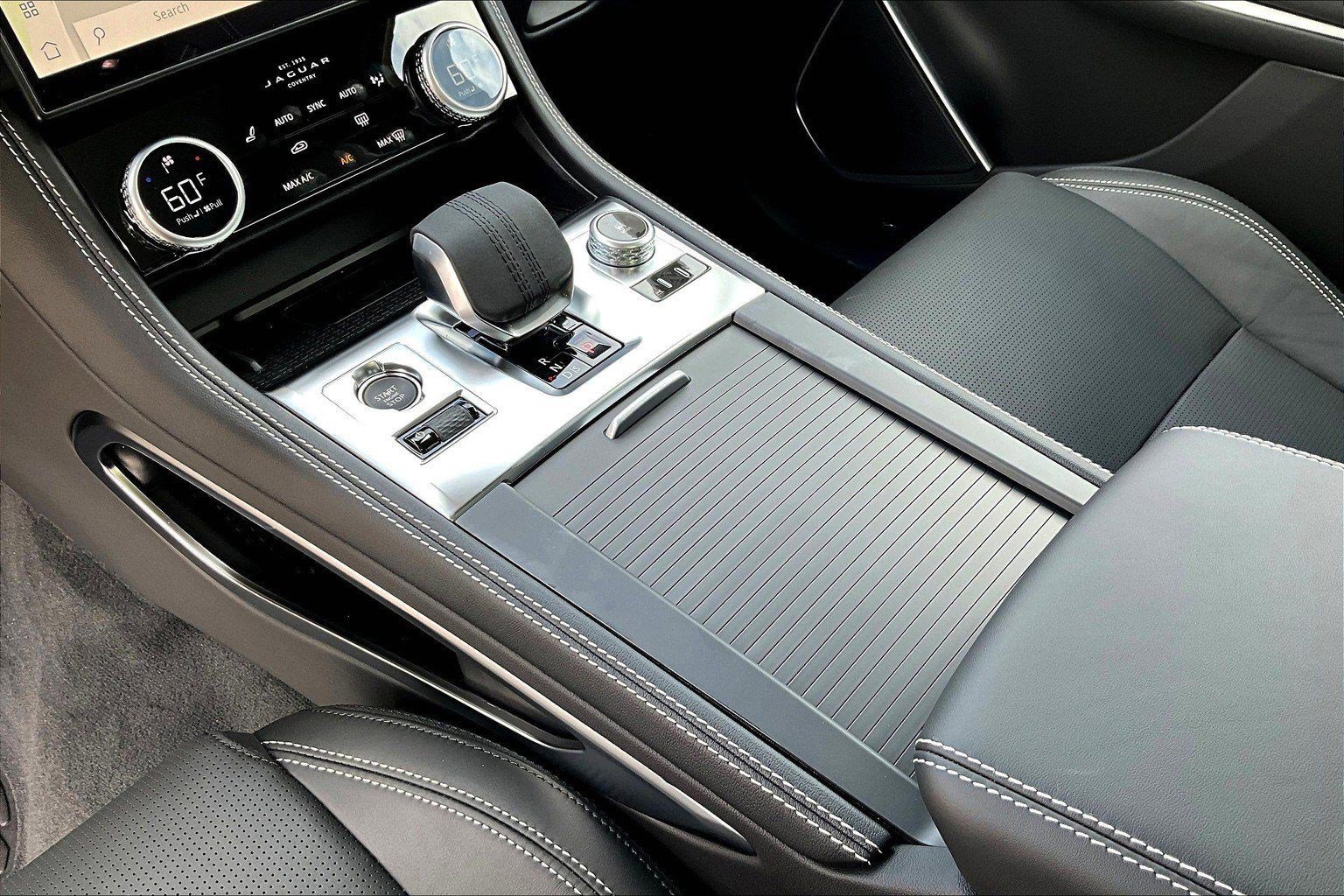 New 2026 Jaguar F-PACE R-Dynamic S image 7