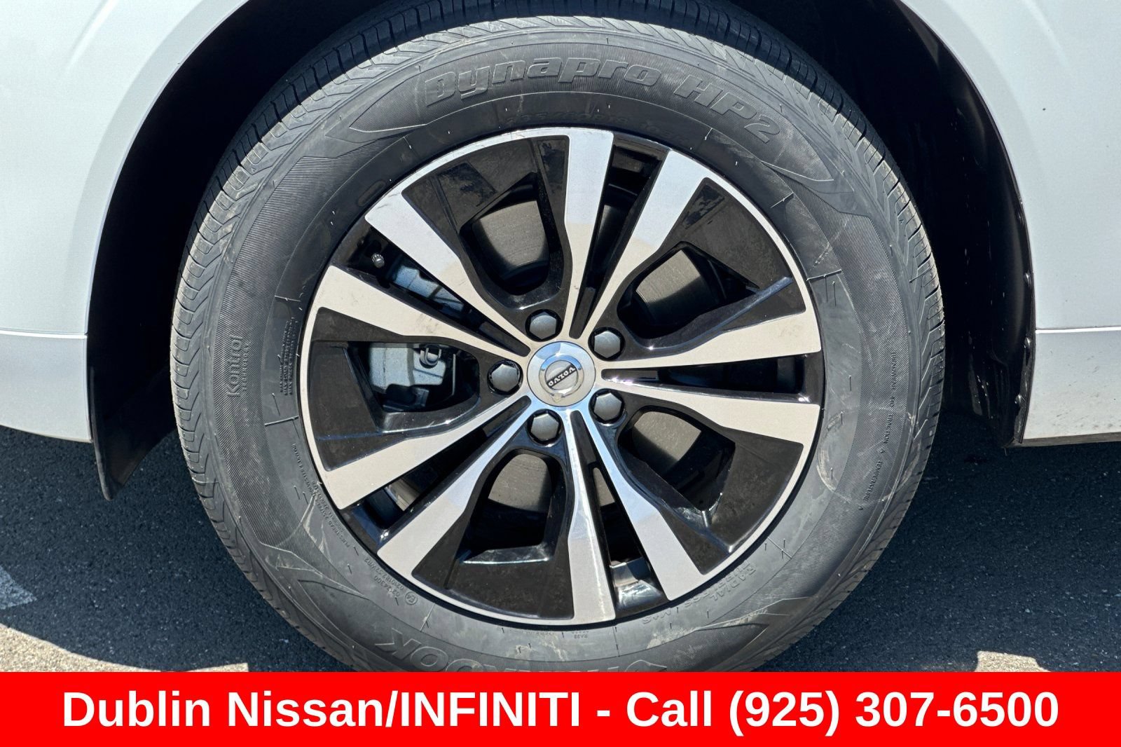 Used 2023 Volvo XC60 B5 Core w/ Protection Package Premier FWD image 42
