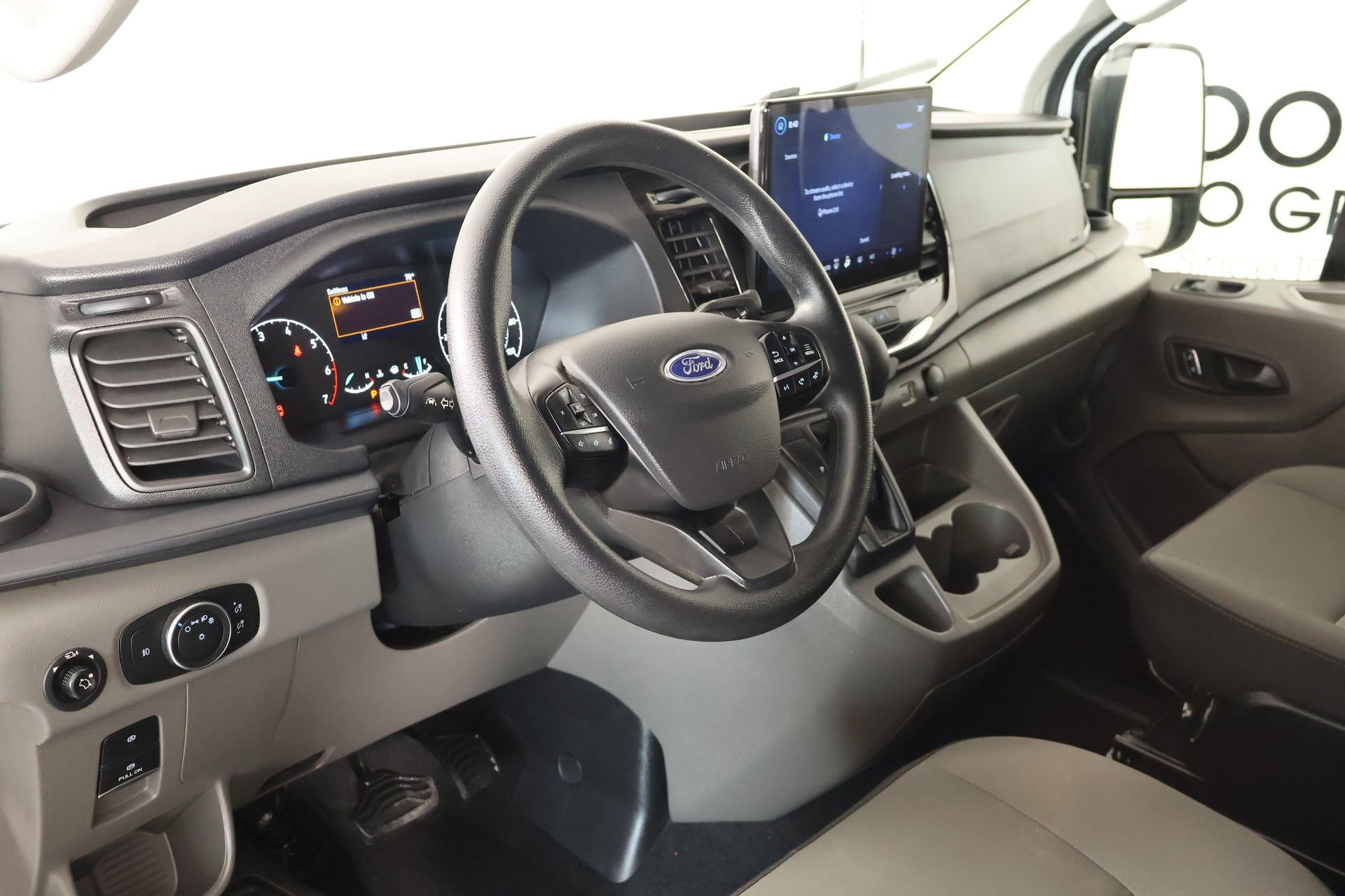 Used 2024 Ford Transit 350 XLT image 2