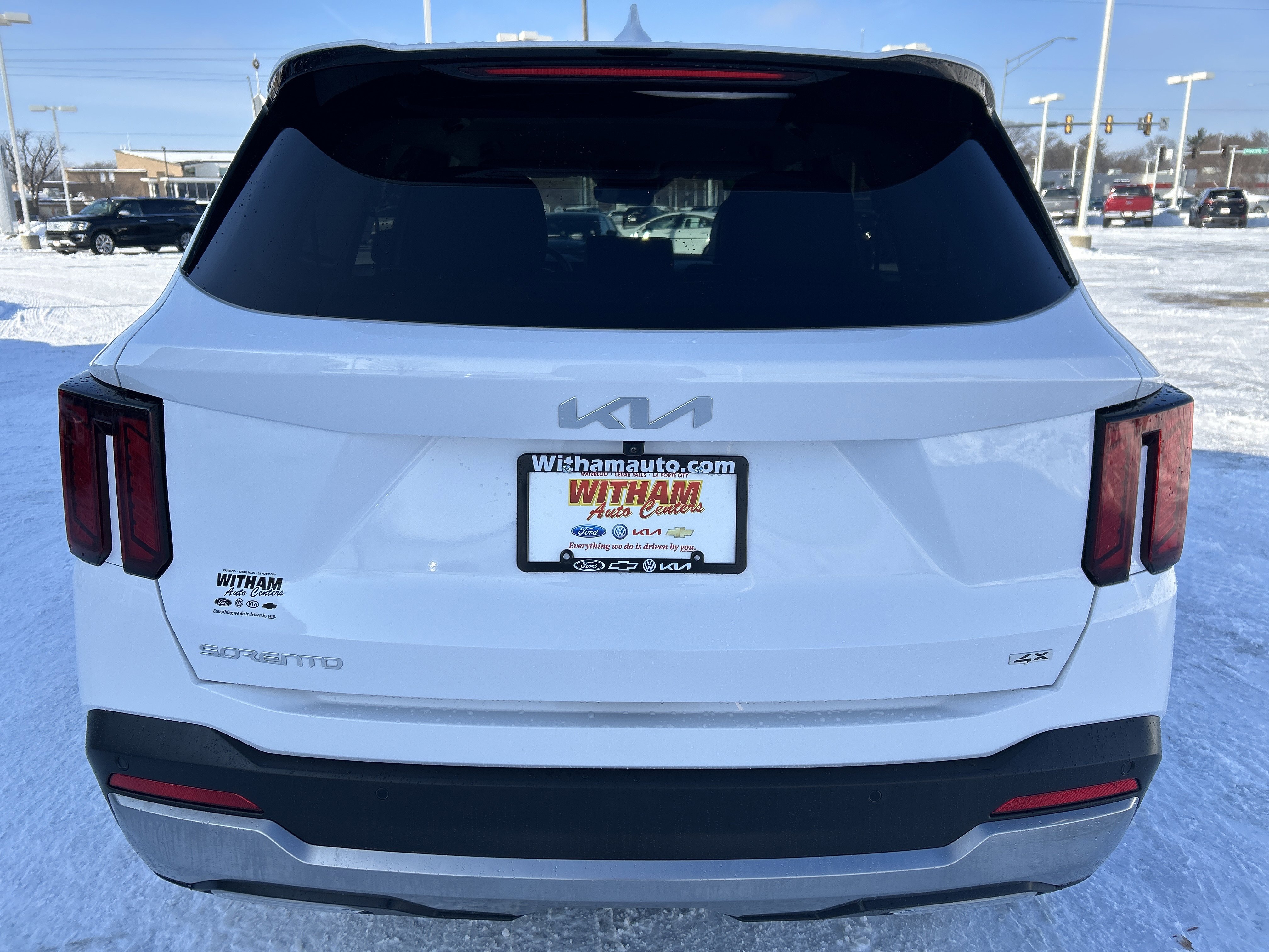 Used 2025 Kia Sorento S image 5