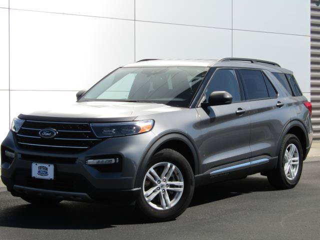 Used 2024 Ford Explorer XLT w/ Equipment Group 202A AWD/4WD image 30