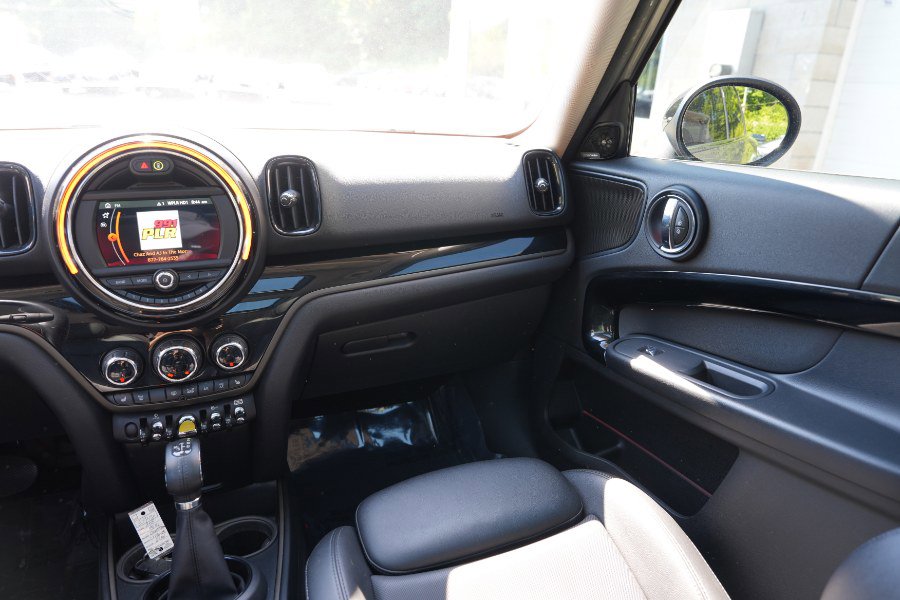 Used 2019 MINI Cooper Countryman SE w/ Premium Package AWD/4WD image 14
