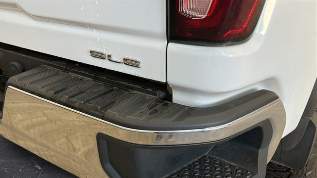 Used 2022 GMC Sierra 2500 SLE w/ SLE Value Package; AWD/4WD image 35