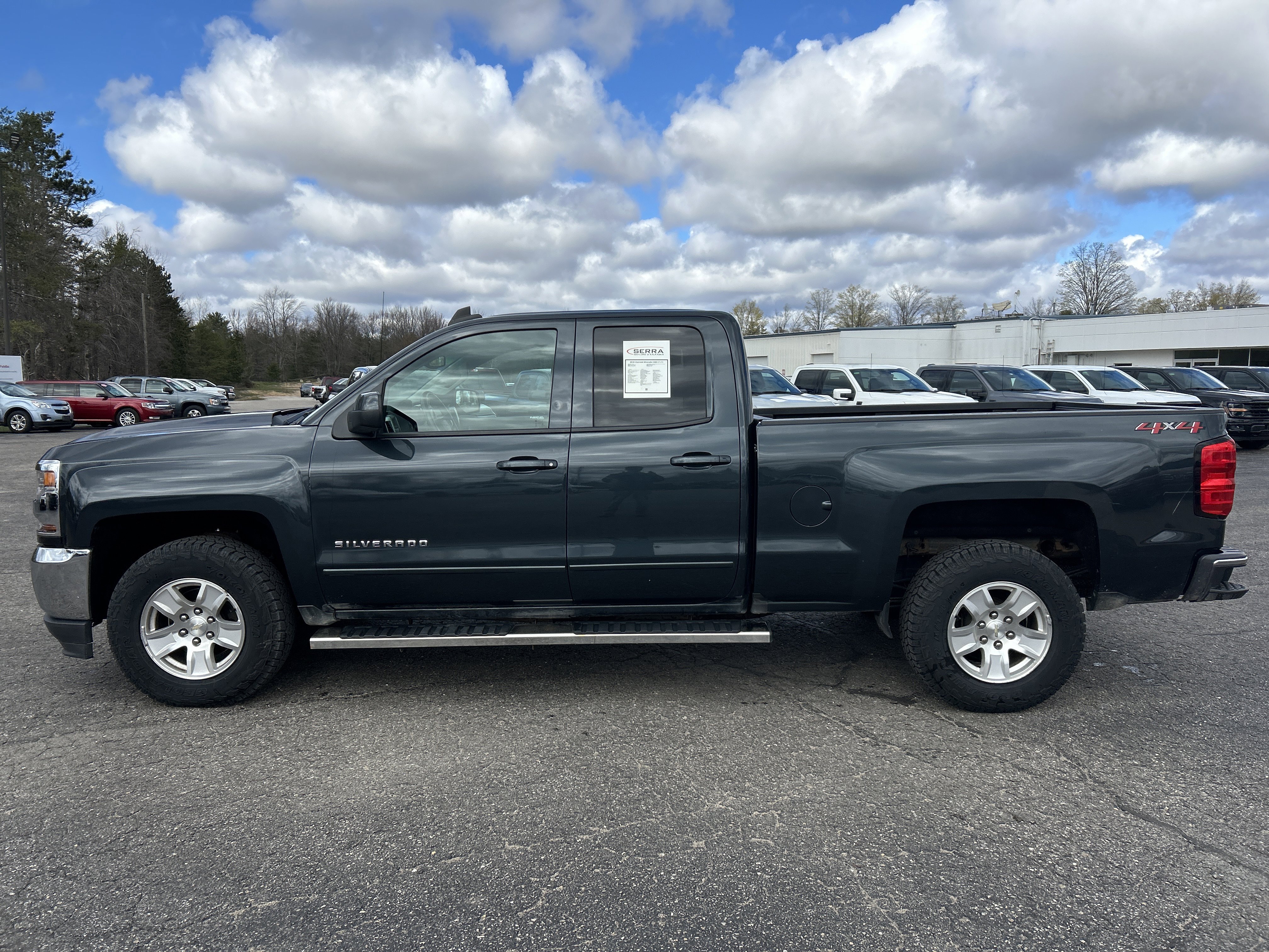 Used 2018 Chevrolet Silverado 1500 LT w/ All Star Edition AWD/4WD image 6