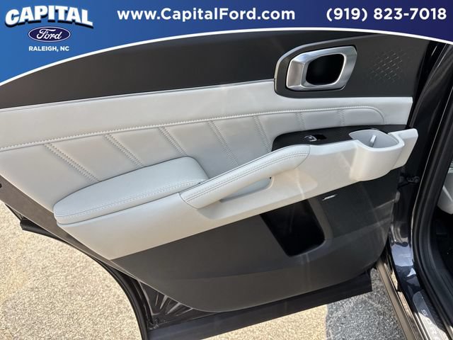 Used 2026 Kia Sorento SX FWD image 17