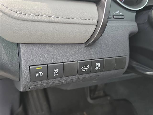 Used 2023 Toyota Camry LE image 9