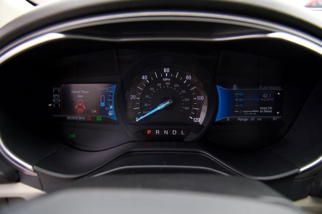 Used 2019 Ford Fusion SE FWD image 22