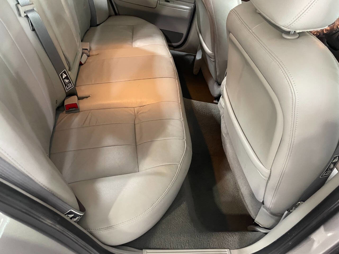 Used 2004 Mercury Grand Marquis LS image 23