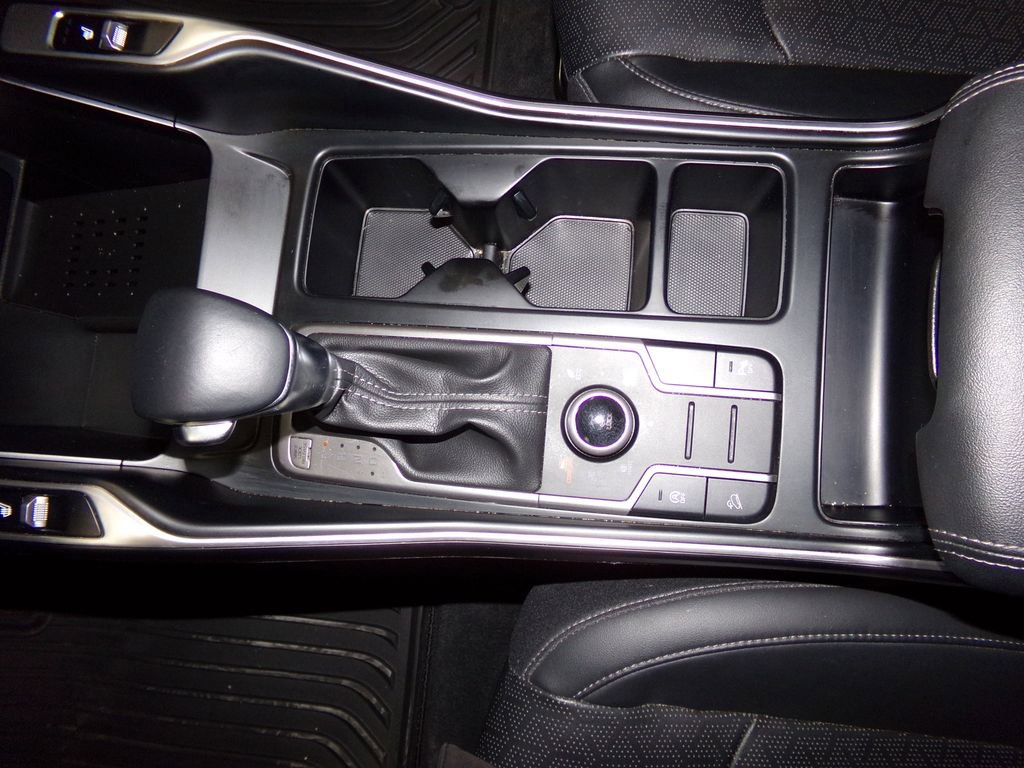 Used 2023 Kia Sorento S w/ Panoramic Sunroof Package image 22