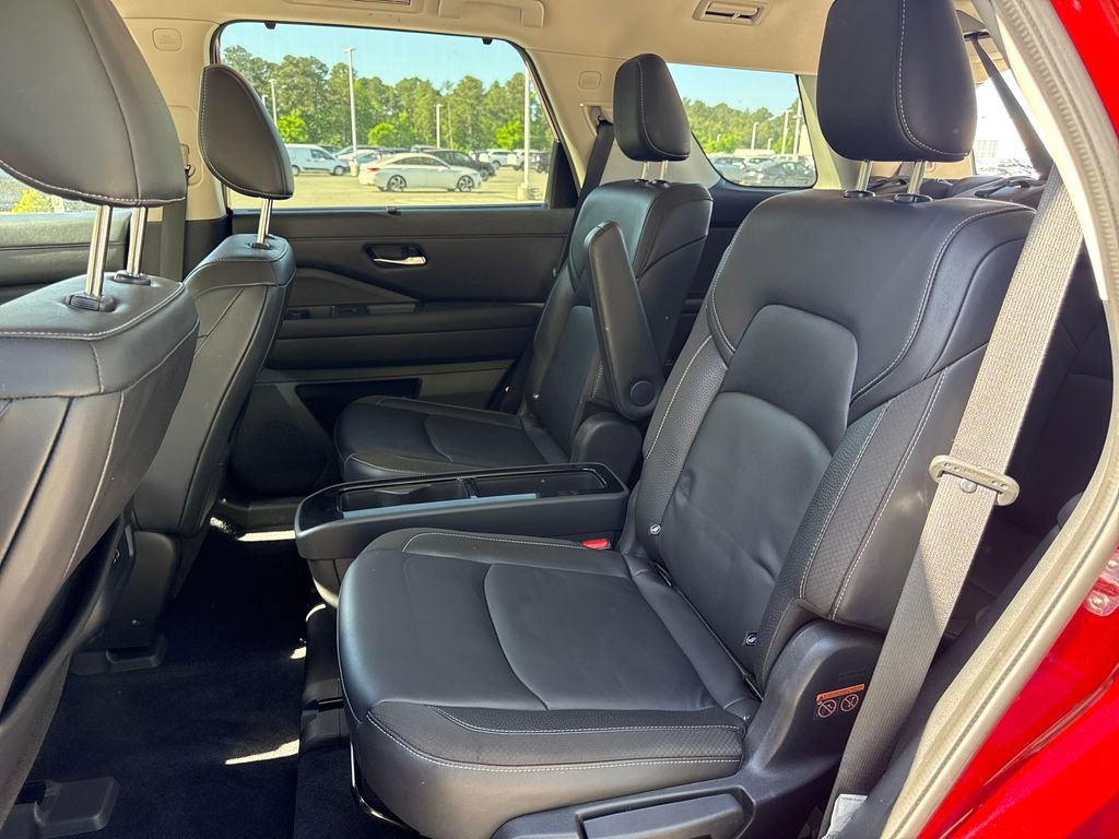 Used 2022 Nissan Pathfinder SL w/ SL Premium Package image 30