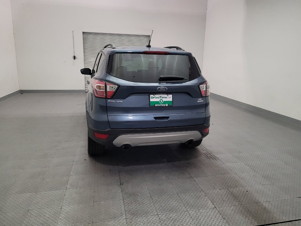 Used 2018 Ford Escape SE FWD image 6