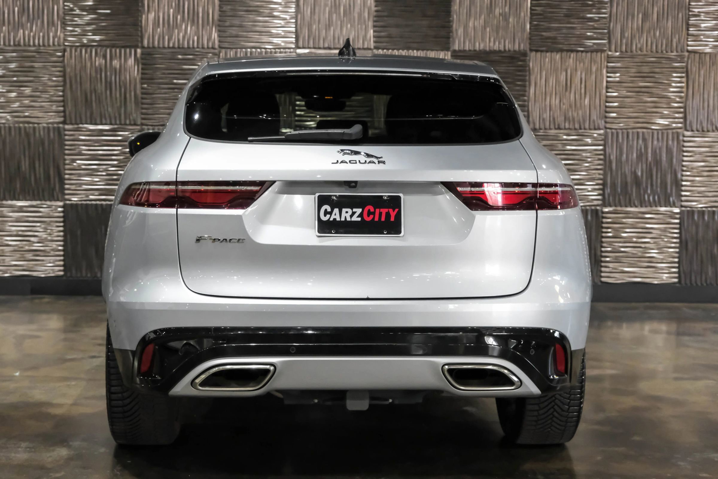 Used 2021 Jaguar F-PACE S image 10