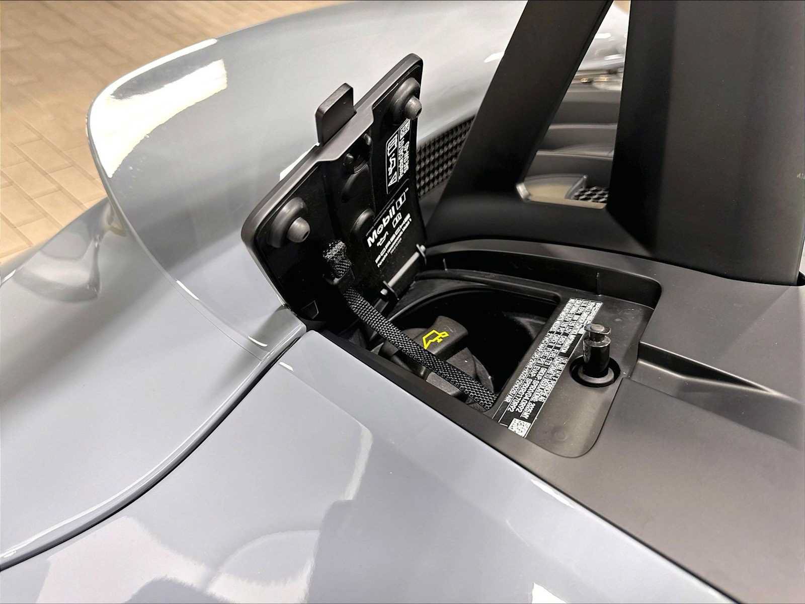 Used 2025 Porsche 911 GT3 RS RWD image 33