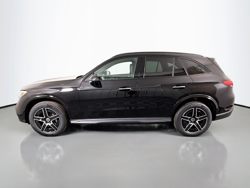 Certified 2026 Mercedes-Benz GLC 300 4MATIC image 4