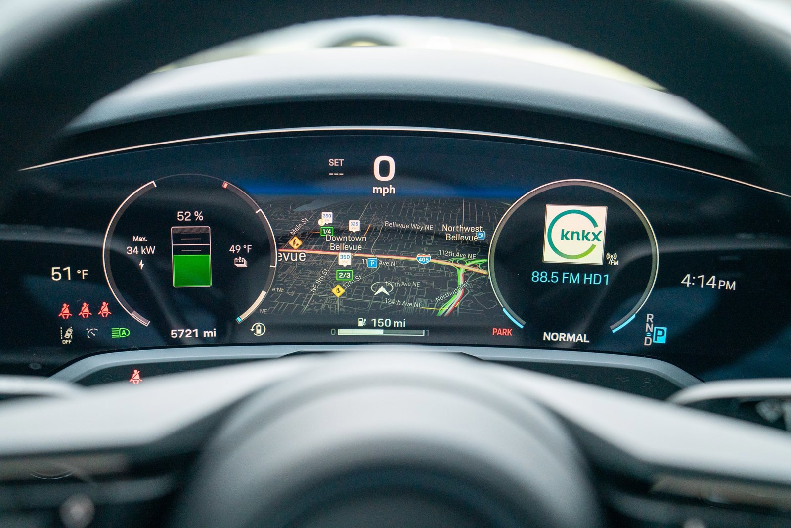 Certified 2025 Porsche Taycan image 15