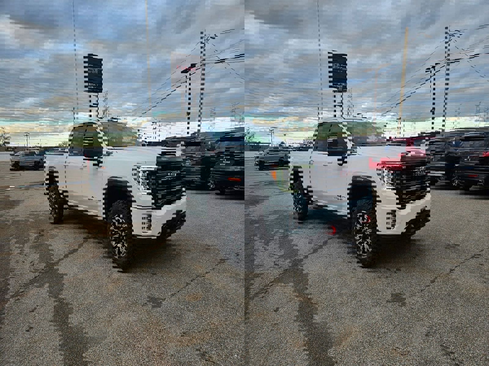 Used 2021 GMC Sierra 2500 AT4 w/ AT4 Premium Plus Package image 42