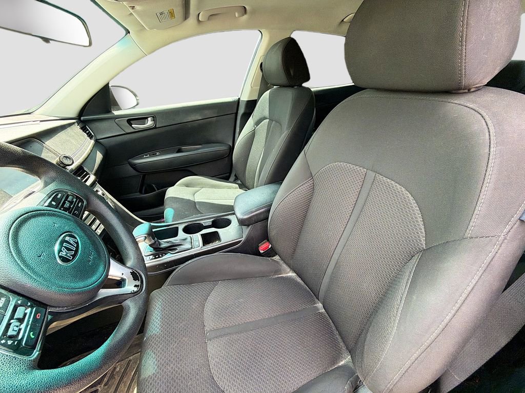 Used 2018 Kia Optima LX w/ 17" Alloy Wheels Package FWD image 11