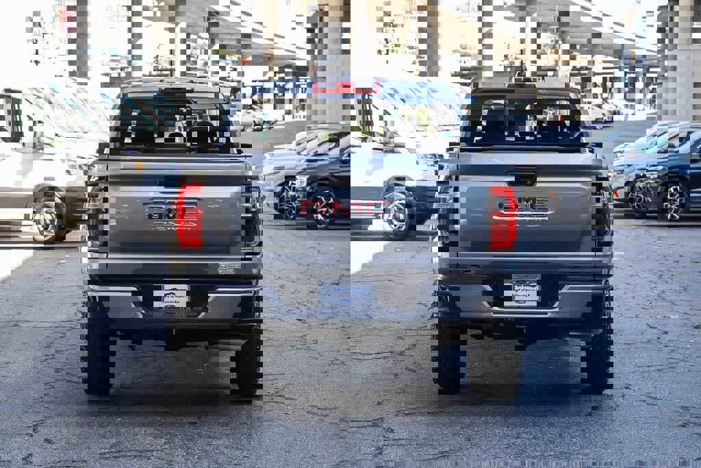 Used 2025 GMC Canyon Elevation w/ Convenience Package image 5