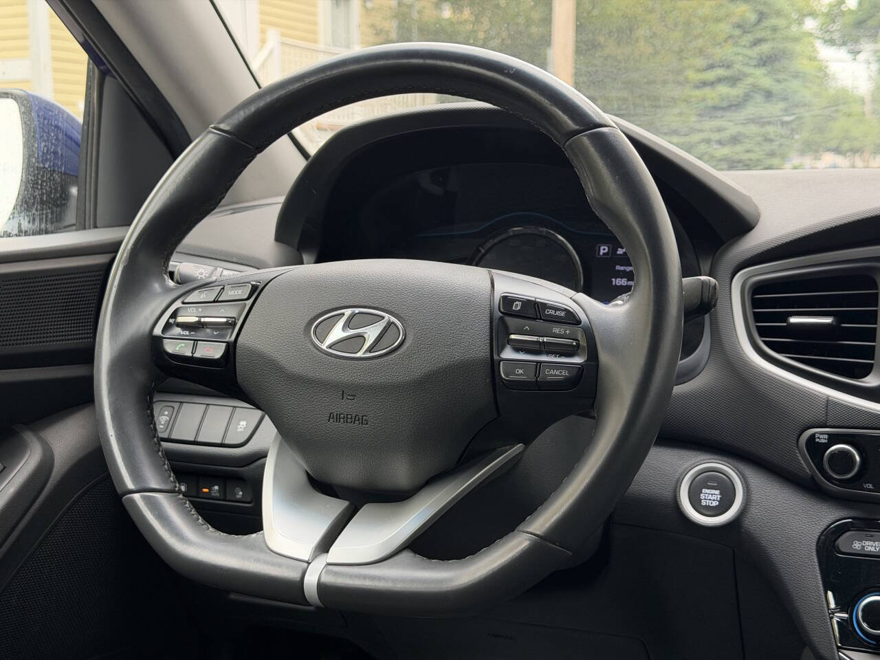 Used 2019 Hyundai Ioniq Plug-In Hybrid FWD image 33