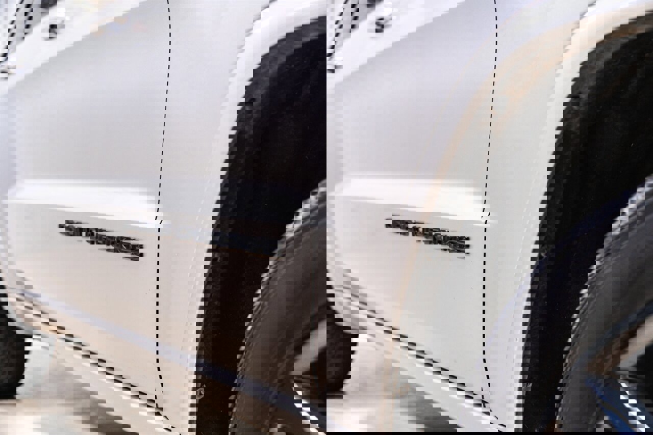 Used 2018 Jeep Grand Cherokee Altitude image 14