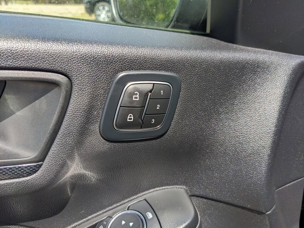 Used 2025 Ford Escape ST-Line Elite image 22