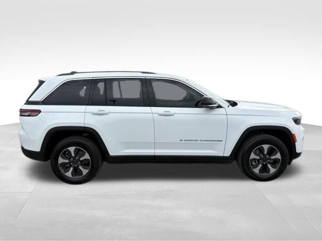 Used 2022 Jeep Grand Cherokee Limited 4xe w/ Luxury Tech Group II AWD/4WD image 9