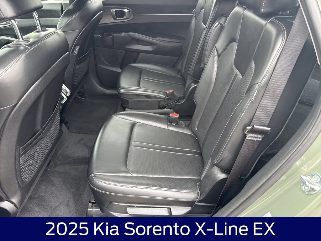 Used 2025 Kia Sorento X-Line EX AWD/4WD image 15