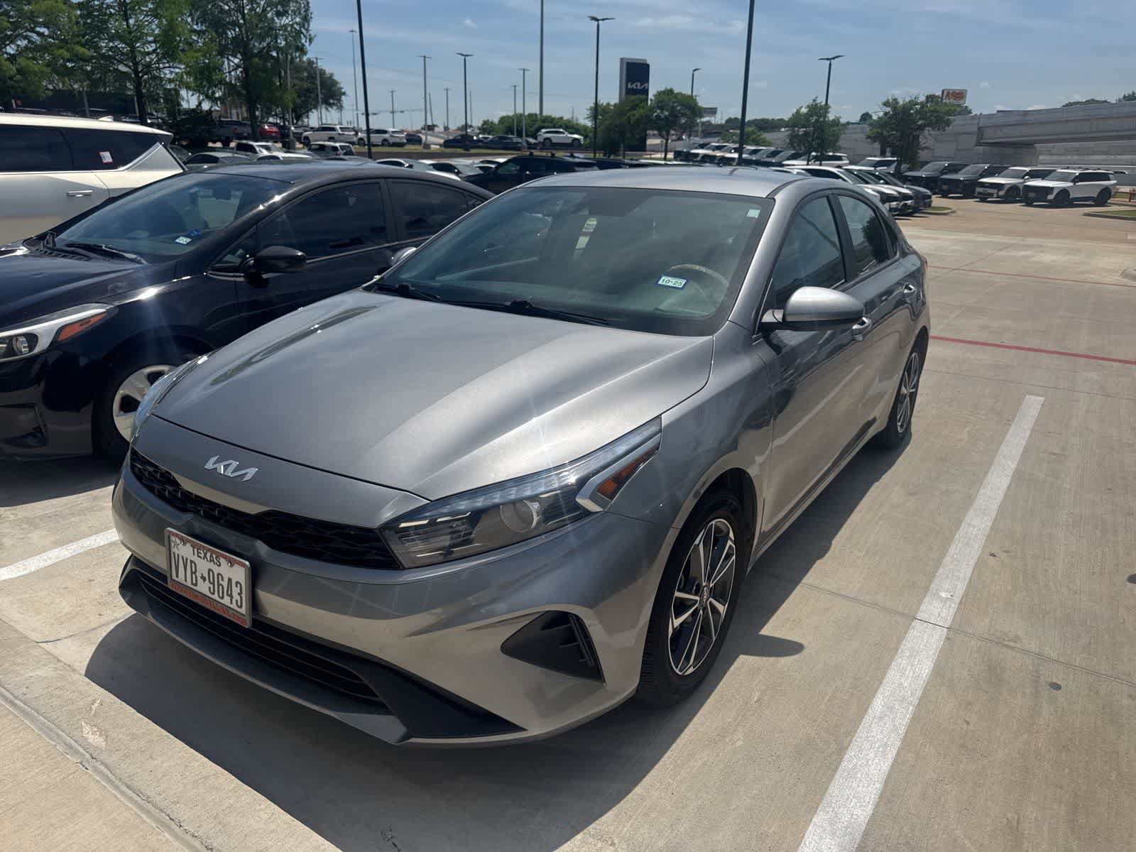 Used 2022 Kia Forte LXS FWD image 12