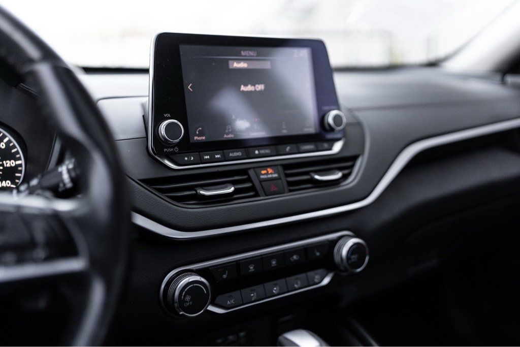 Used 2019 Nissan Altima 2.5 SR w/ SR Premium Package image 18