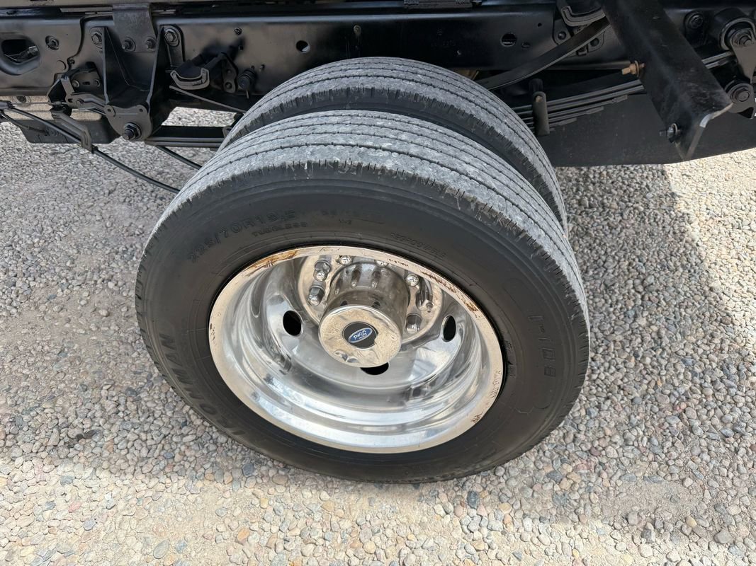 Used 2018 Ford F550 4x4 Regular Cab Super Duty image 25