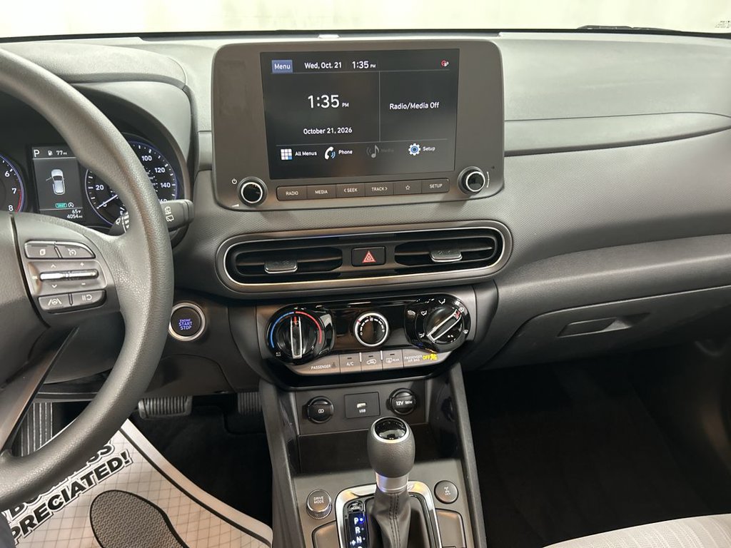Used 2023 Hyundai Kona SEL AWD/4WD image 18