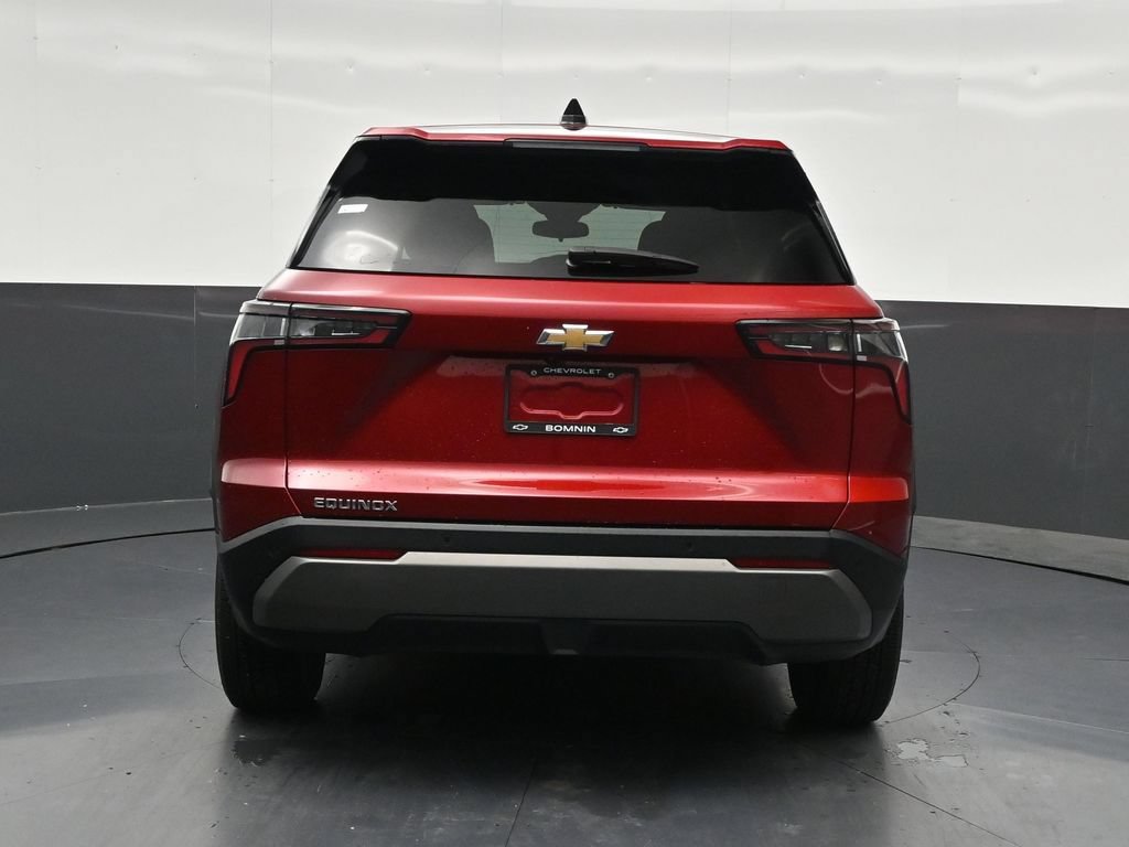 Used 2025 Chevrolet Equinox LT FWD image 4
