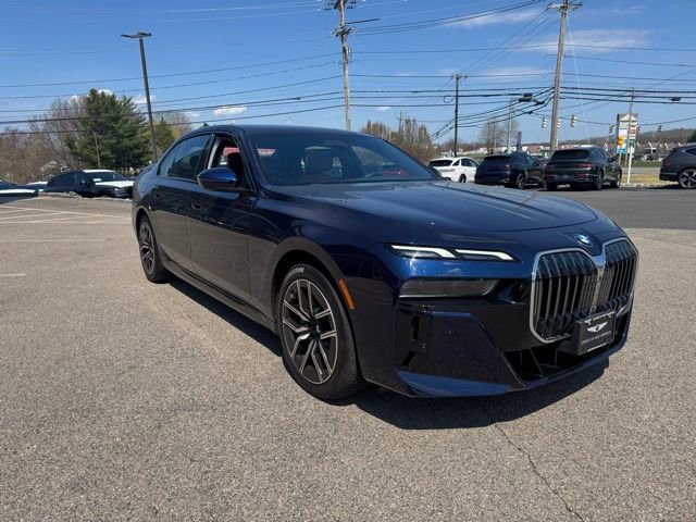 Used 2023 BMW 760i xDrive AWD/4WD image 17