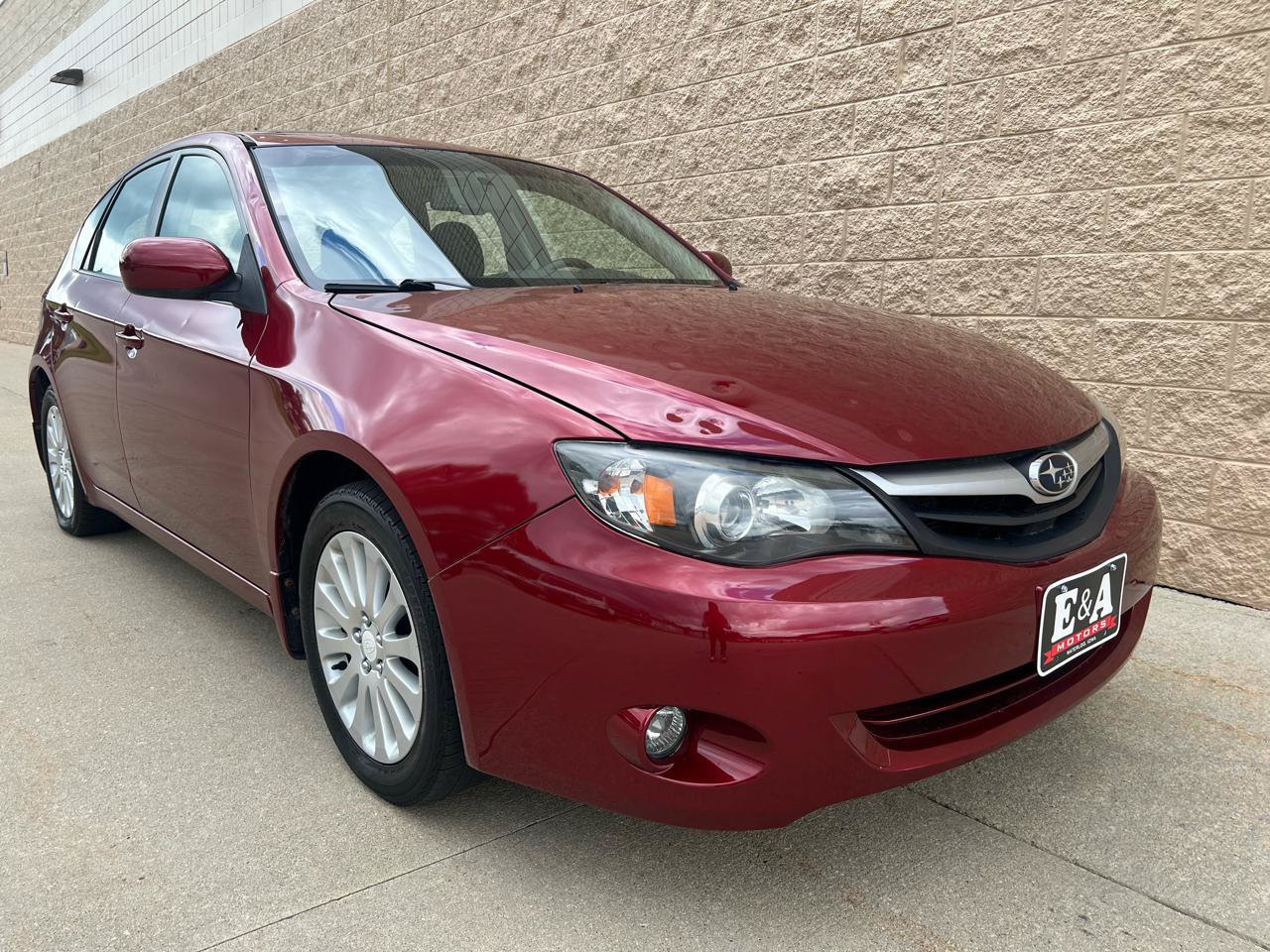 Used 2011 Subaru Impreza 2.5i Premium w/ PWR Moonroof Value Pkg AWD/4WD image 7