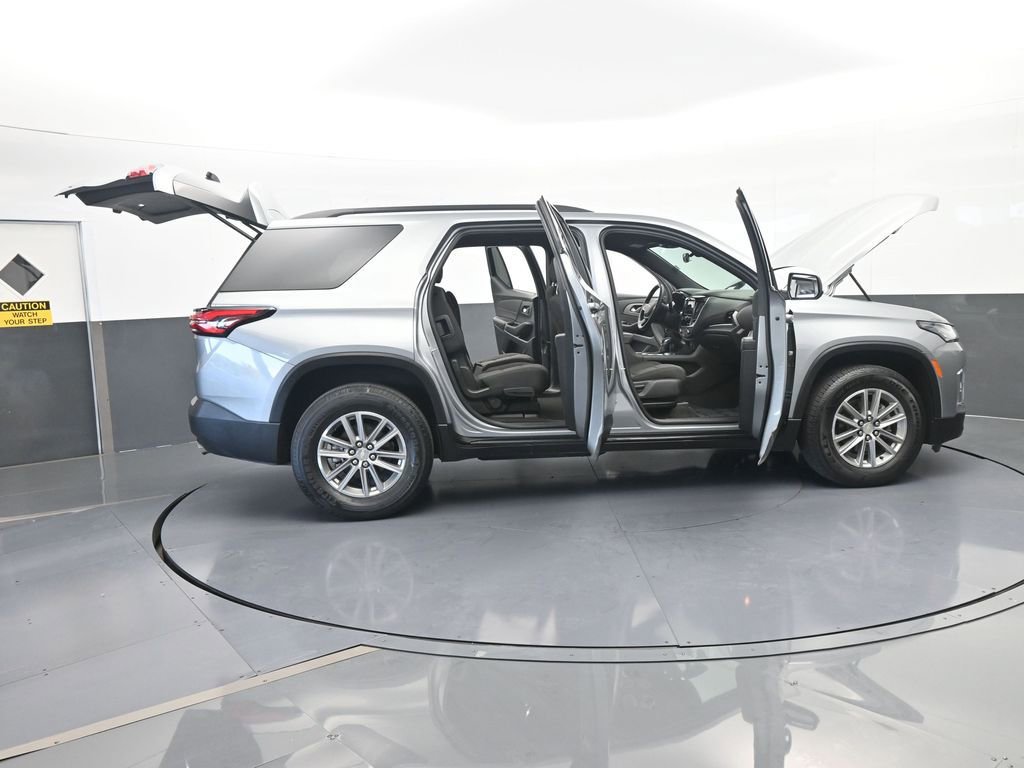 Used 2023 Chevrolet Traverse LT image 68
