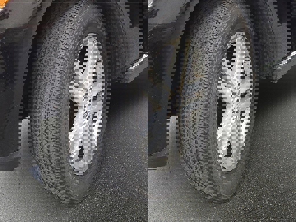 Used 2016 Mercedes-Benz GL 450 4MATIC image 35