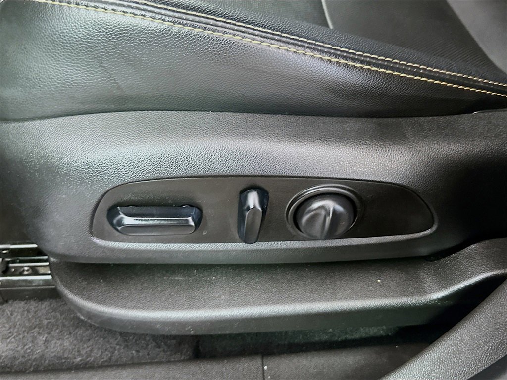 Used 2020 GMC Terrain SLT w/ Preferred Package image 19