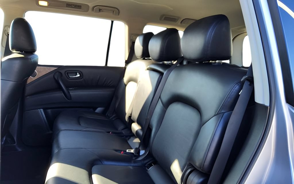 Used 2024 Nissan Armada SL AWD/4WD image 25