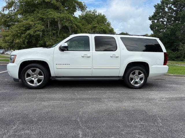 Used 2012 Chevrolet Suburban LT image 8