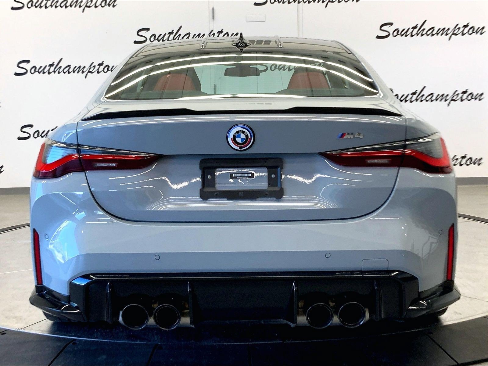 Used 2023 BMW M4 Coupe w/ Executive Package RWD image 3