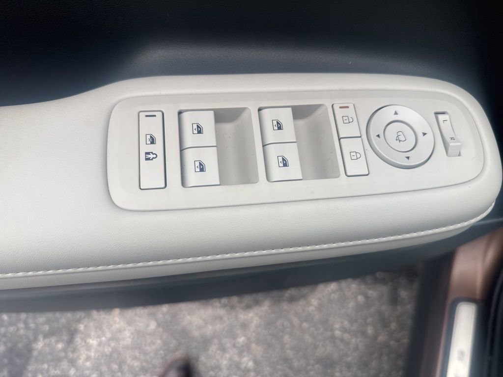 Used 2024 Hyundai Santa Fe Calligraphy image 23