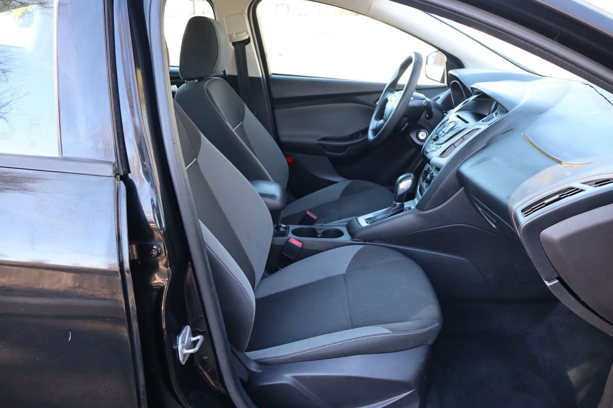 Used 2013 Ford Focus SE image 22