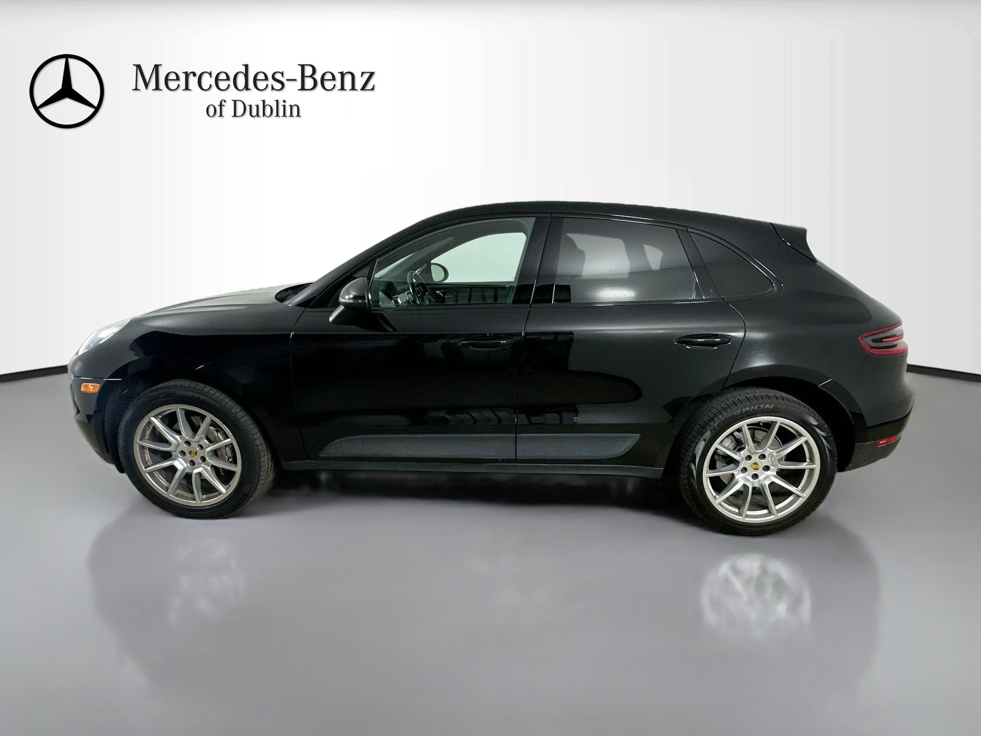 Used 2017 Porsche Macan S AWD/4WD image 5
