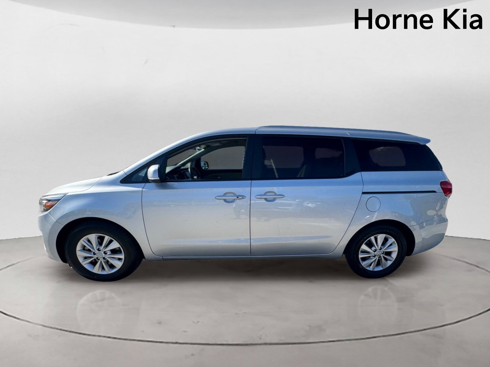 Used 2018 Kia Sedona LX w/ LX Essentials Premium Package FWD image 6