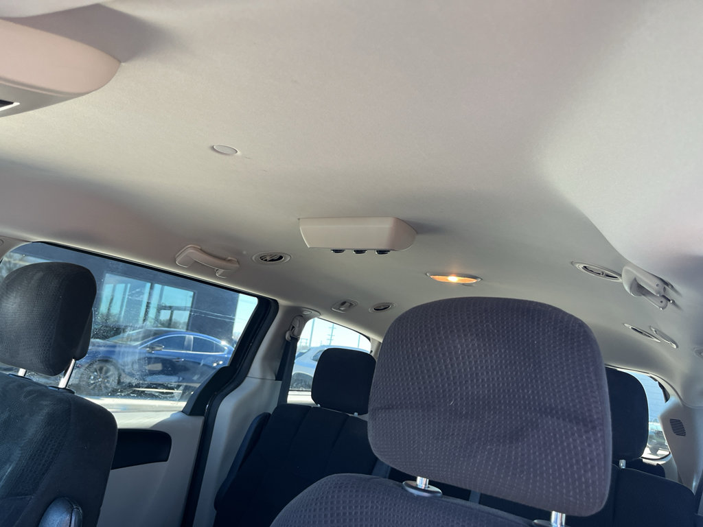 Used 2011 Dodge Grand Caravan Mainstreet w/ PWR Convenience Group image 21