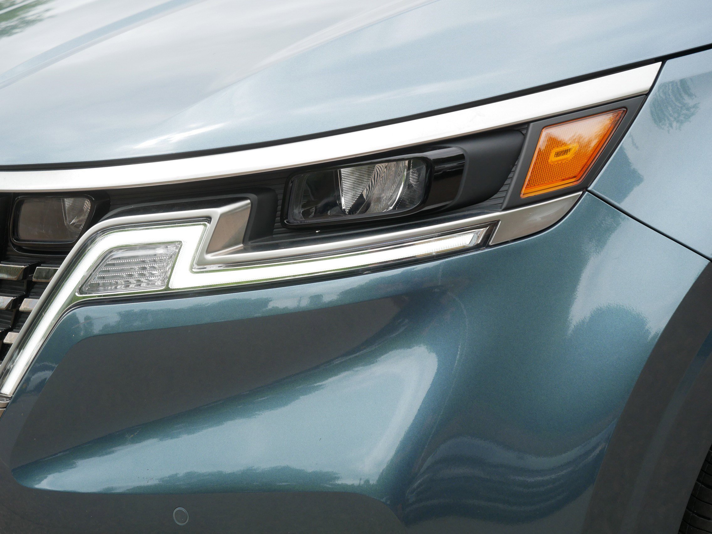 Used 2024 Kia Carnival SX FWD image 16